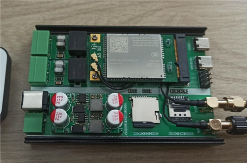 基于STM32+移远EC20的CAN网络车载终端